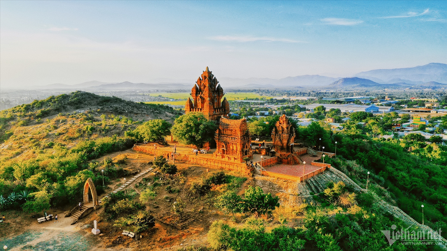 Thap Cham Poklong Garai